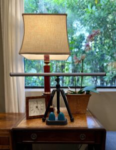 EMDR light bar and wireless tappers